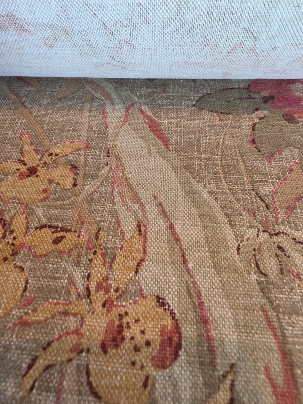 13 continuous yards of Linen upholstery fabric - Picture 6 of 7